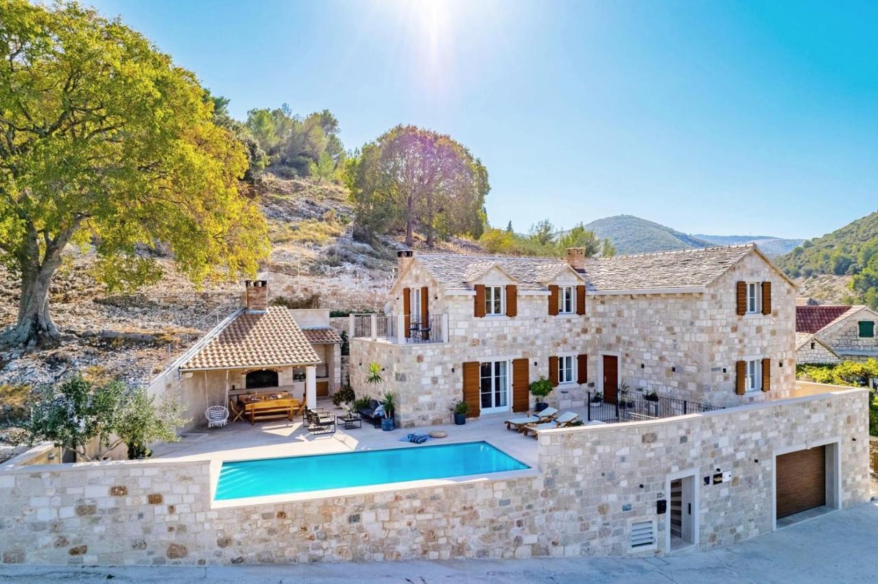 New Villa Ani! Traditional And Luxurious 4-Bedroom Villa With Heated Pool And Sea Views بوستيرا المظهر الخارجي الصورة
