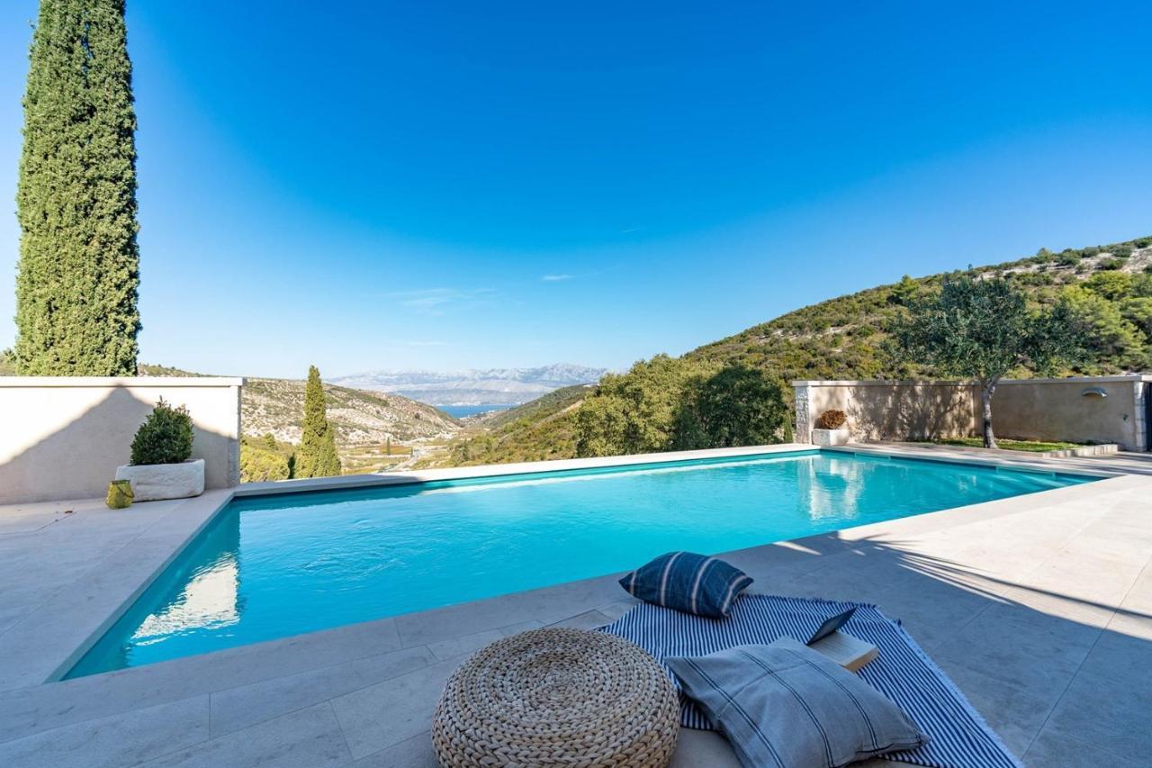 New Villa Ani! Traditional And Luxurious 4-Bedroom Villa With Heated Pool And Sea Views بوستيرا المظهر الخارجي الصورة