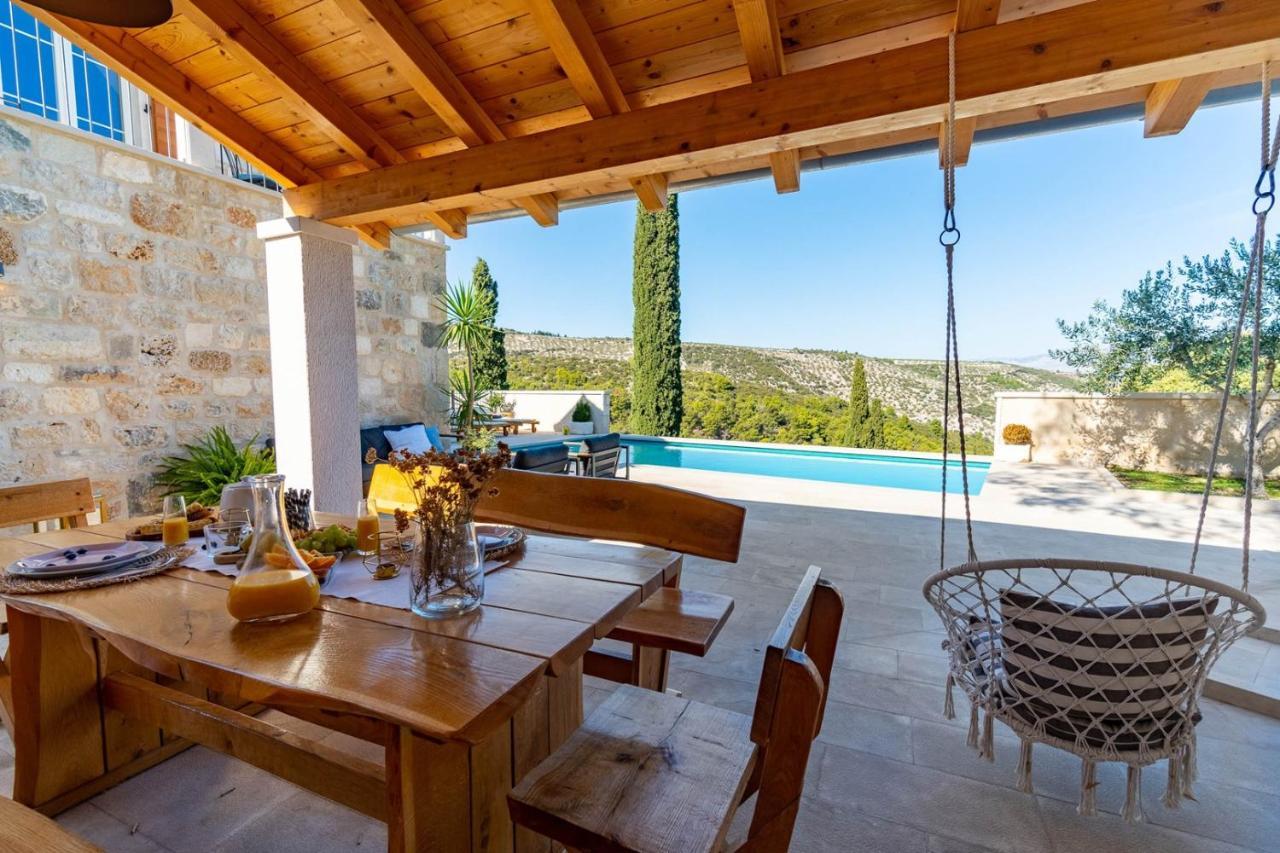 New Villa Ani! Traditional And Luxurious 4-Bedroom Villa With Heated Pool And Sea Views بوستيرا المظهر الخارجي الصورة