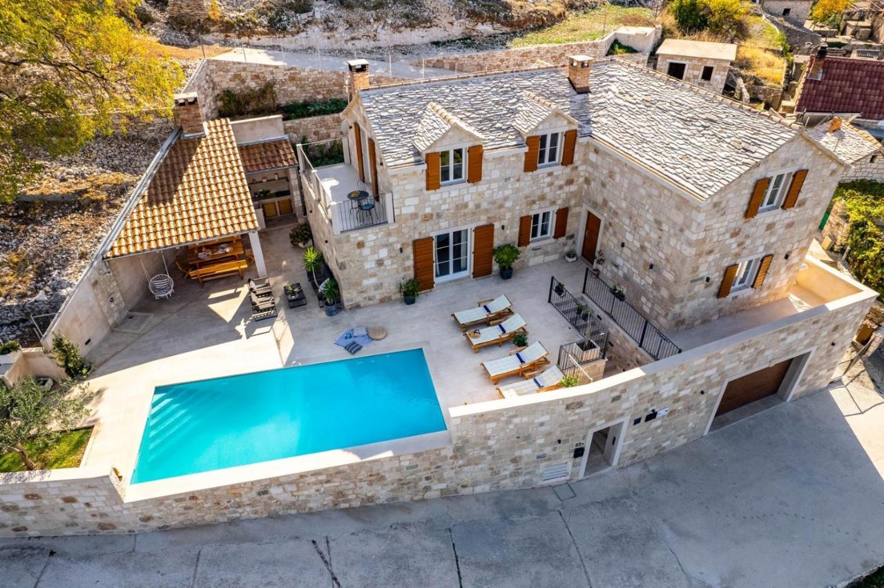 New Villa Ani! Traditional And Luxurious 4-Bedroom Villa With Heated Pool And Sea Views بوستيرا المظهر الخارجي الصورة